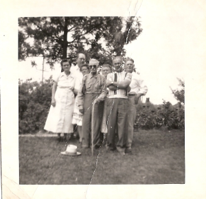 Children of Louis L. Howes at reunion circa 1950